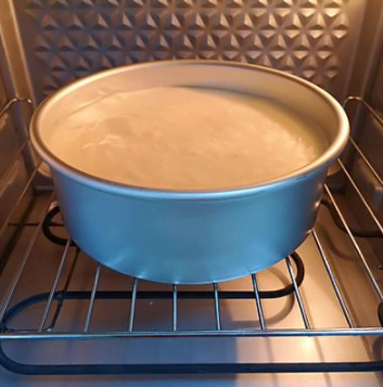 酸奶開花蛋糕，爽滑細(xì)膩，口感特別好，快來學(xué)！